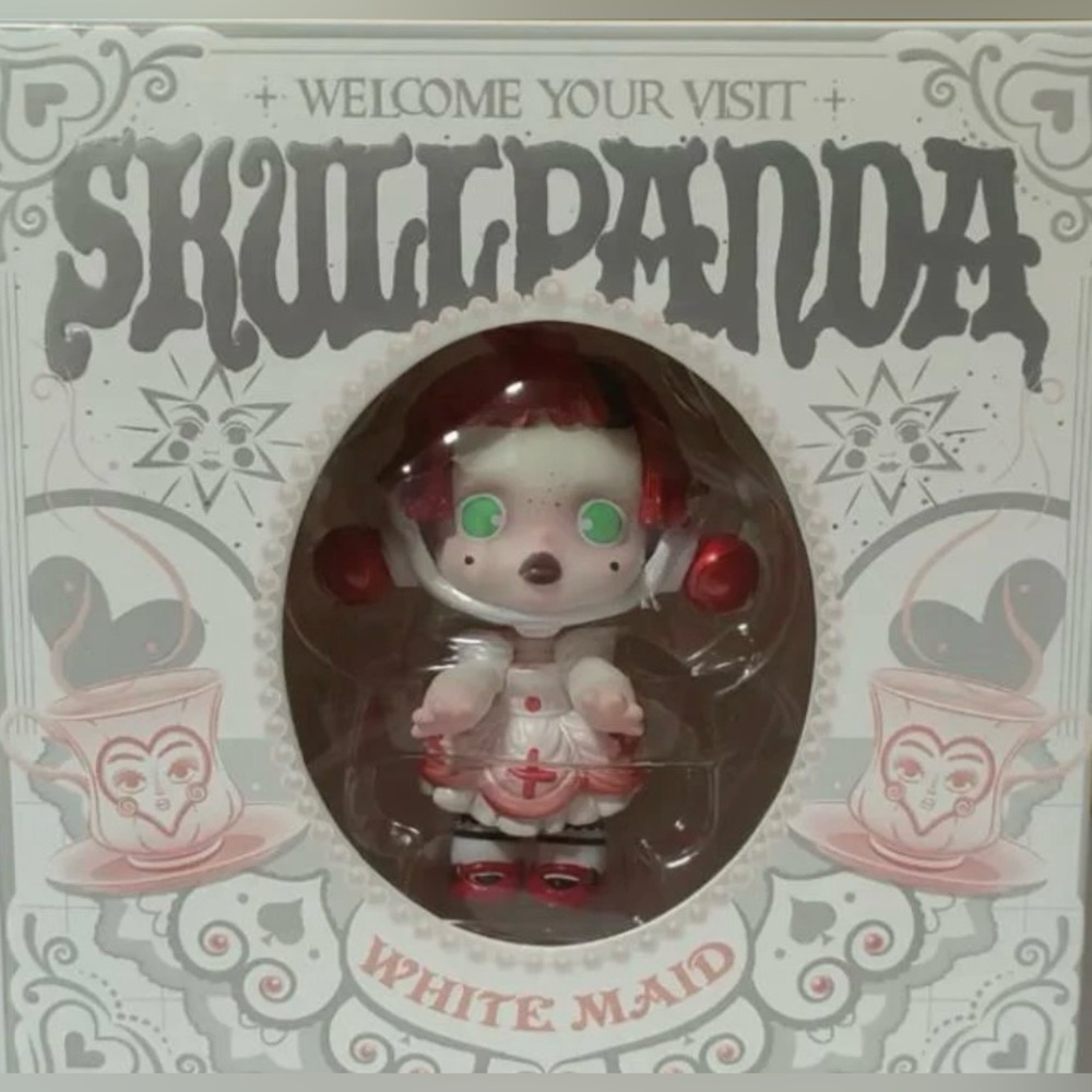POP MART SKULLPANDA White Maid Figure